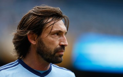 MK体育热评-C罗训练中展现惊人弹跳